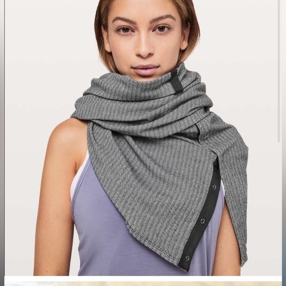 Lululemon Vinyasa Scarf Rulu Blue Striped - Picture 1 of 12